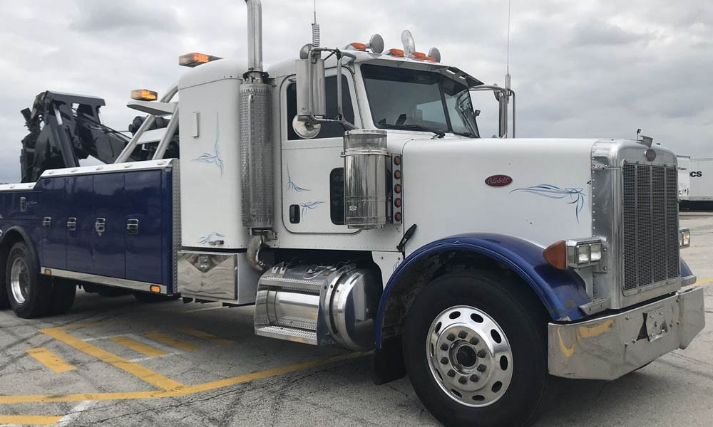 Towing at Rodney